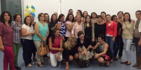 Ana Oramas con las mujeres de La Gomera